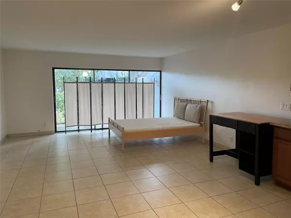 Deerfield Beach, FL 33442,41 Deer Creek Rd #G-110