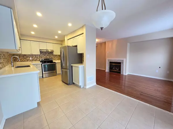 54 Mcnally WAY, Aurora, ON L4G 7V3