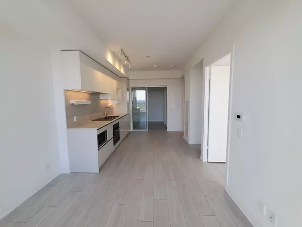 Vaughan, ON L4K 0J5,5 Buttermill AVE #5105