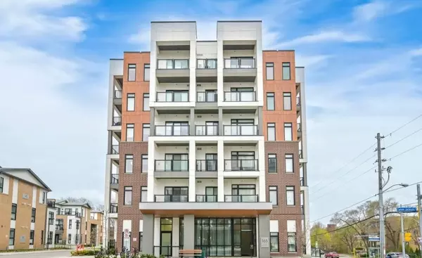 165 Canon Jackson DR #408, Toronto W04, ON M6M 0C4