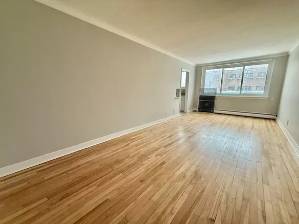 Carlington - Central Park, ON K1Z 8H2,1455 Morisset AVE #15