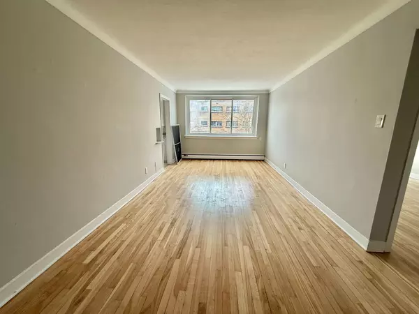 Carlington - Central Park, ON K1Z 8H2,1455 Morisset AVE #15