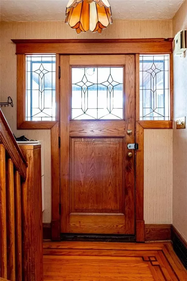 Hamilton, ON L8S 3Z6,88 CLINE AVE N