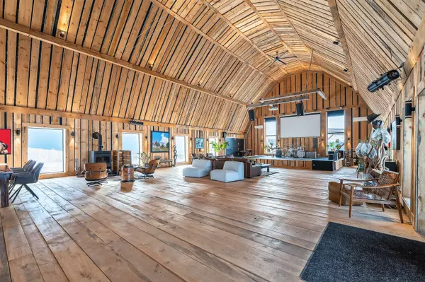 Kanata, ON K0A 1L0,877 Huntmar DR