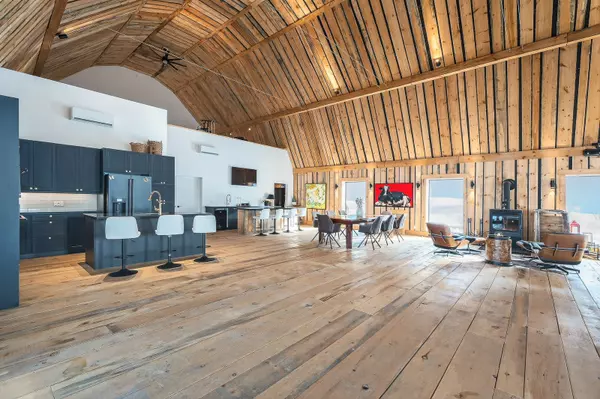 Kanata, ON K0A 1L0,877 Huntmar DR