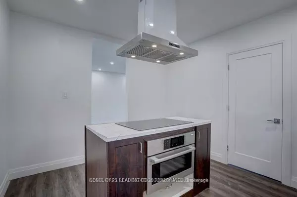 Belleville, ON K8P 3V9,18 Ritchie AVE