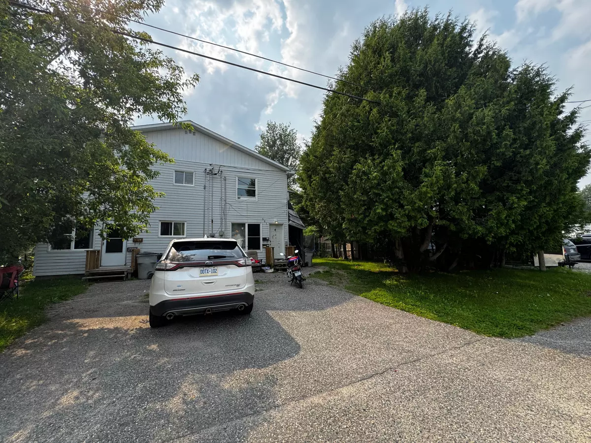 Timmins, ON P4N 4C1,557 Norman ST