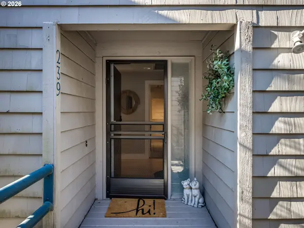 Lake Oswego, OR 97035,239 CERVANTES CIR