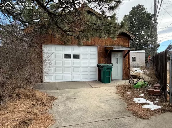 Colorado Springs, CO 80909,1428 Bellaire DR