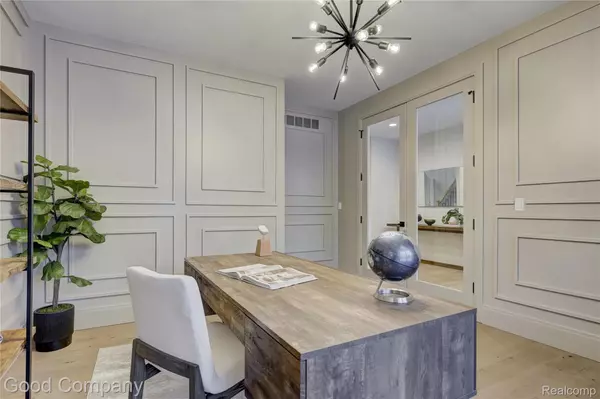 West Bloomfield, MI 48073,2533 N Vermont AVE