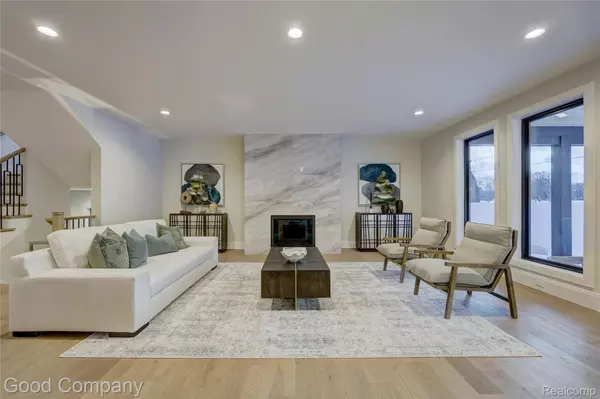 West Bloomfield, MI 48073,2533 N Vermont AVE