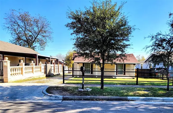 Fort Worth, TX 76164,2004 Prairie Avenue