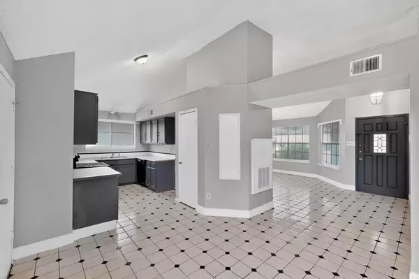 Lewisville, TX 75077,1634 Sunswept Terrace