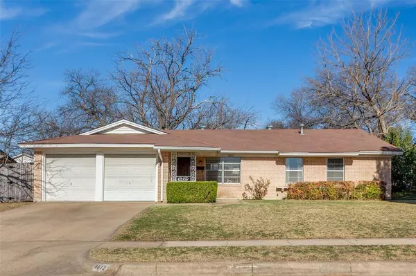 8612 Bangor Drive, Fort Worth, TX 76116