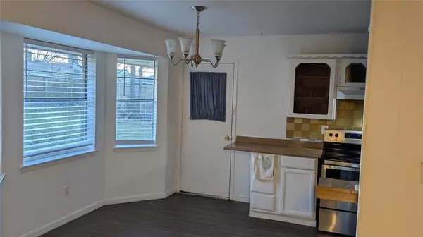 Euless, TX 76039,210 Sixpence Lane