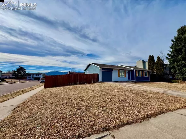Colorado Springs, CO 80916,886 Badger DR