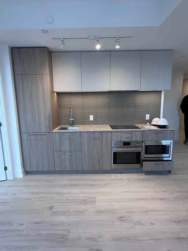 Toronto C14, ON M2N 4P9,36 Olive AVE W