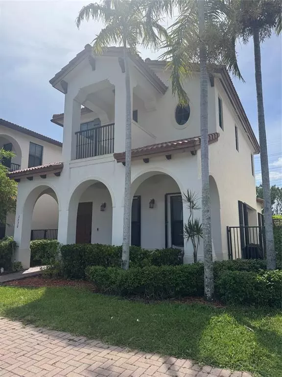 3730 NW 84th Way, Cooper City, FL 33024