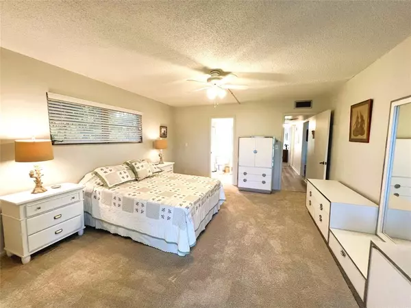 Coconut Creek, FL 33066,2101 Lucaya Bend #0-4