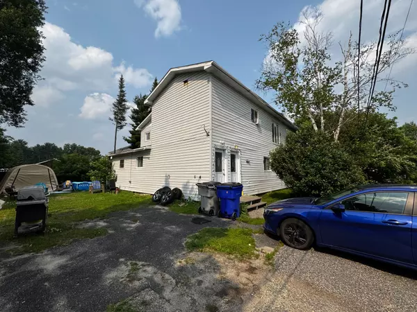 Timmins, ON P4N 4C1,557 Norman ST