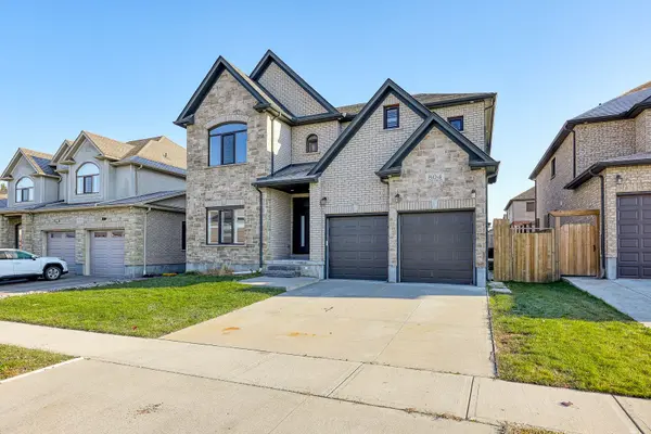 804 Normandy DR, Woodstock, ON N4T 0E6