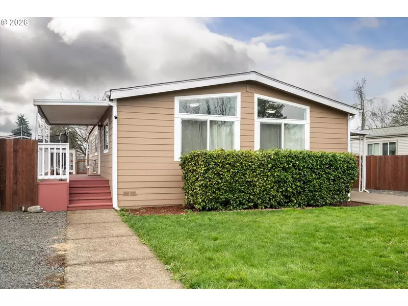 485 SCOTTS GLEN DR, Springfield, OR 97477