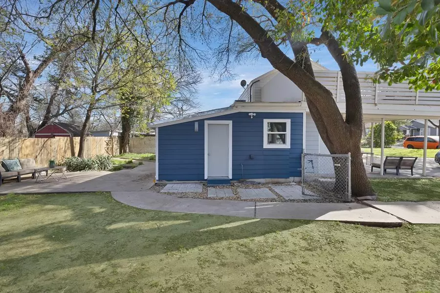 928 S Windomere Avenue #B, Dallas, TX 75208