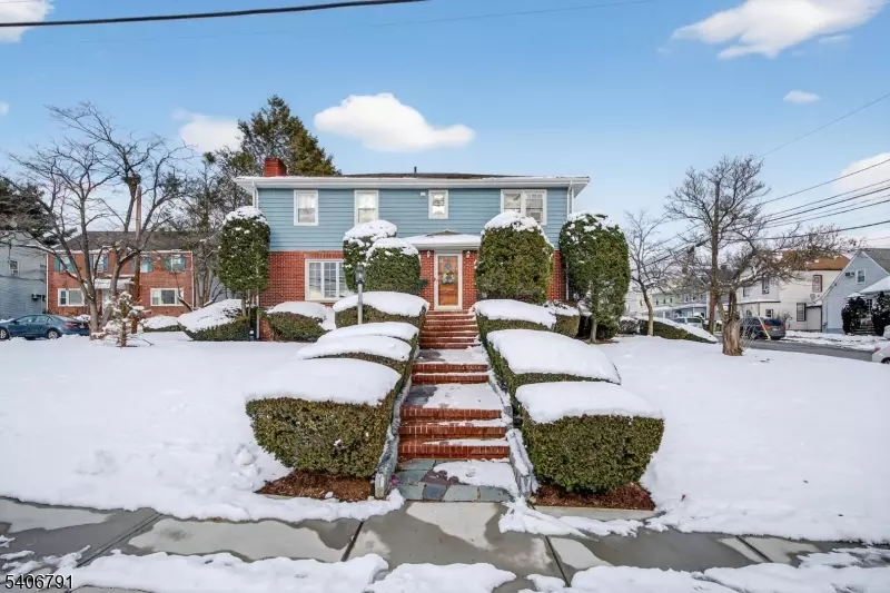 Passaic City, NJ 07055,16 Parkview Pl