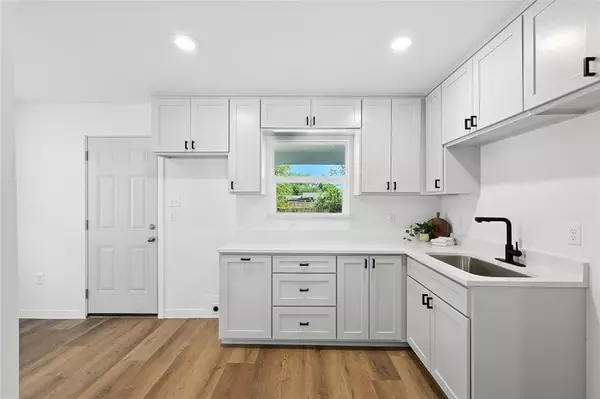 Dallas, TX 75216,3122 Seevers Avenue