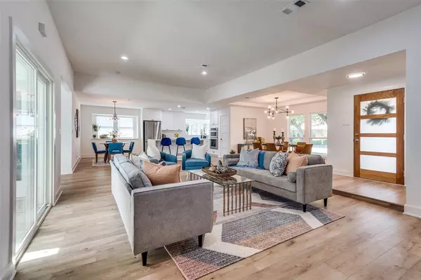 Dallas, TX 75248,6226 La Cosa Drive