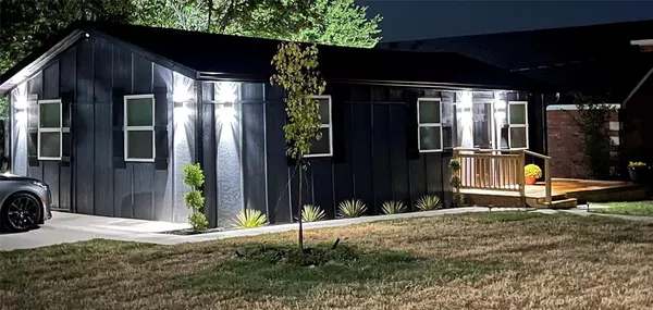 Ennis, TX 75119,600 Loggins Street