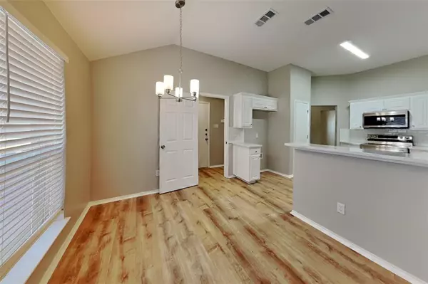 Burleson, TX 76028,525 Reagan Lane