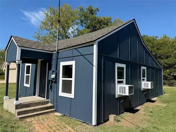 Pilot Point, TX 76258,638 E Walcott Street