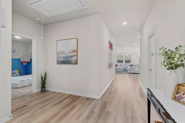 Fort Worth, TX 76179,10644 Tonkala Drive