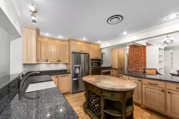 Fort Worth, TX 76110,1929 Berkeley Place