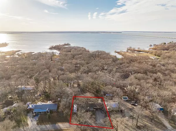 East Tawakoni, TX 75472,762 Oak Leaf Trail