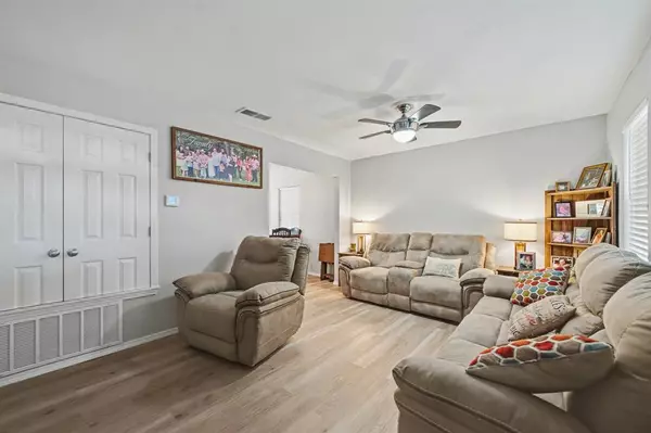 East Tawakoni, TX 75472,762 Oak Leaf Trail