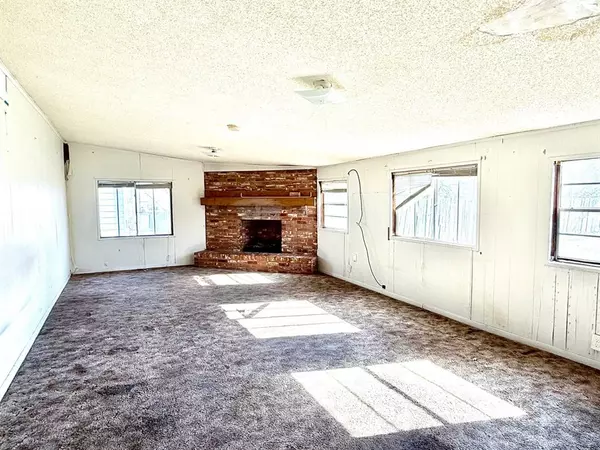 Paris, TX 75460,1954 E Booth Street