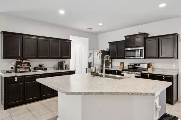 Justin, TX 76247,1148 Loomis Trail