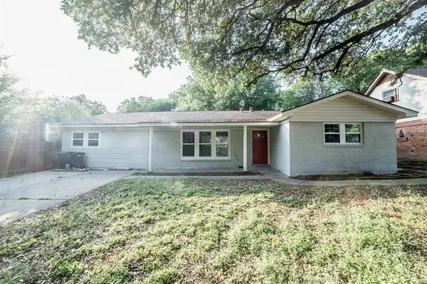 5232 Cockrell Avenue, Fort Worth, TX 76133