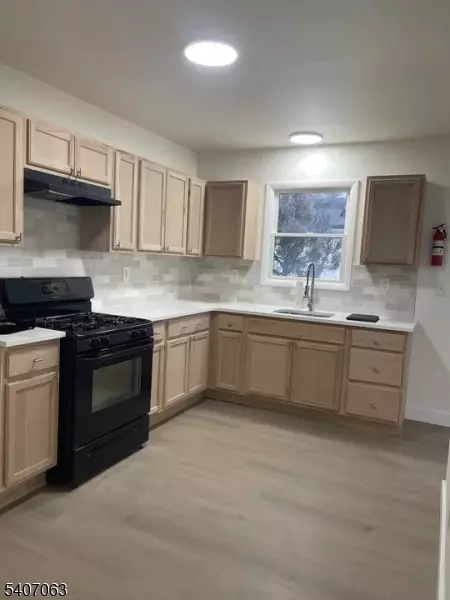 Keansburg Boro, NJ 07734,84 Seabreeze Way