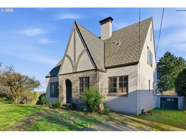 Portland, OR 97219,7202 S CORBETT AVE