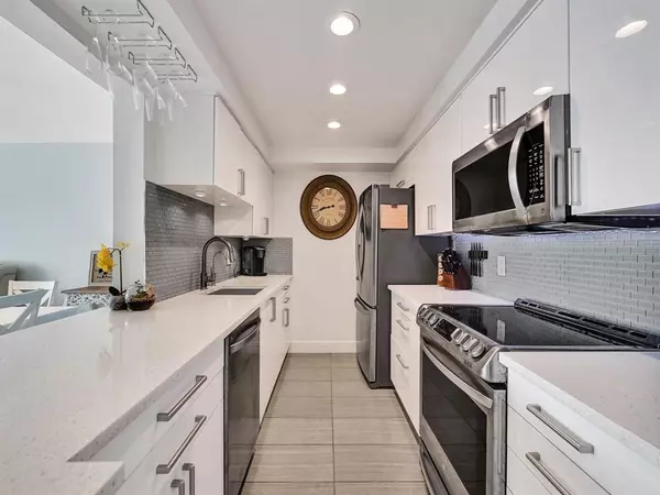 Fort Lauderdale, FL 33315,1101 River Reach Drive #205