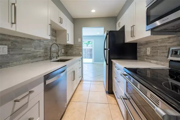 Coral Springs, FL 33065,10717 La Placida Dr #1-3