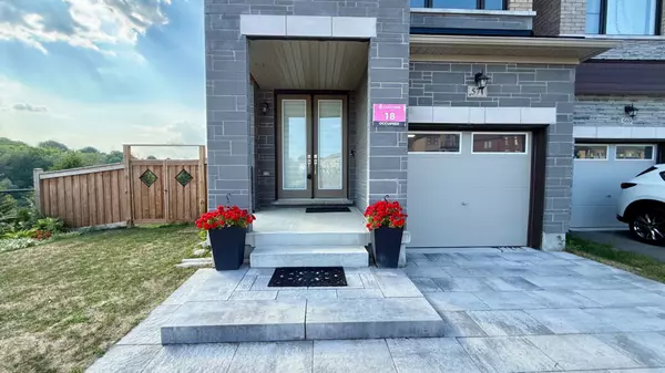 Newmarket, ON L3X 2Z1,571 New England CT