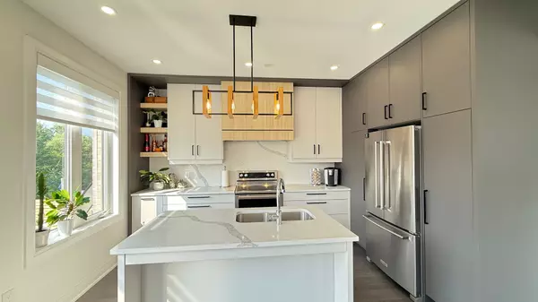 Newmarket, ON L3X 2Z1,571 New England CT