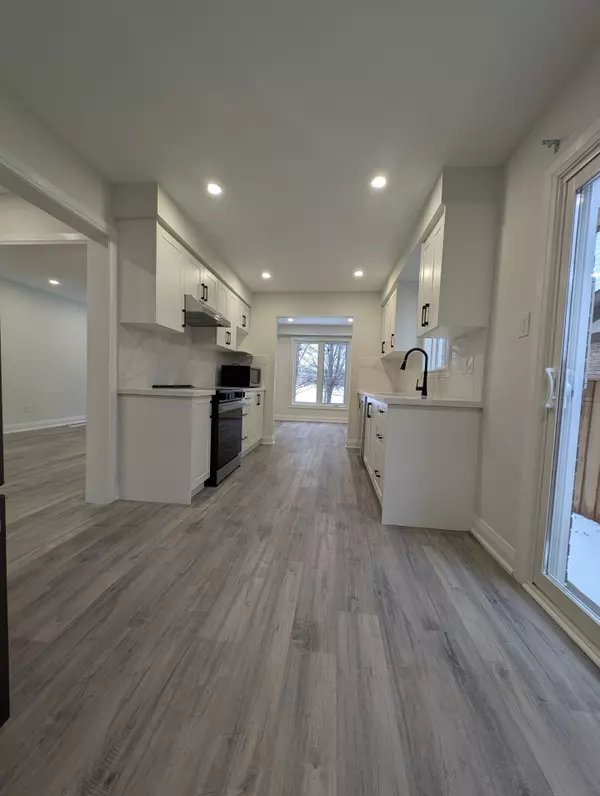 Markham, ON L3T 5K2,44 Lilac AVE