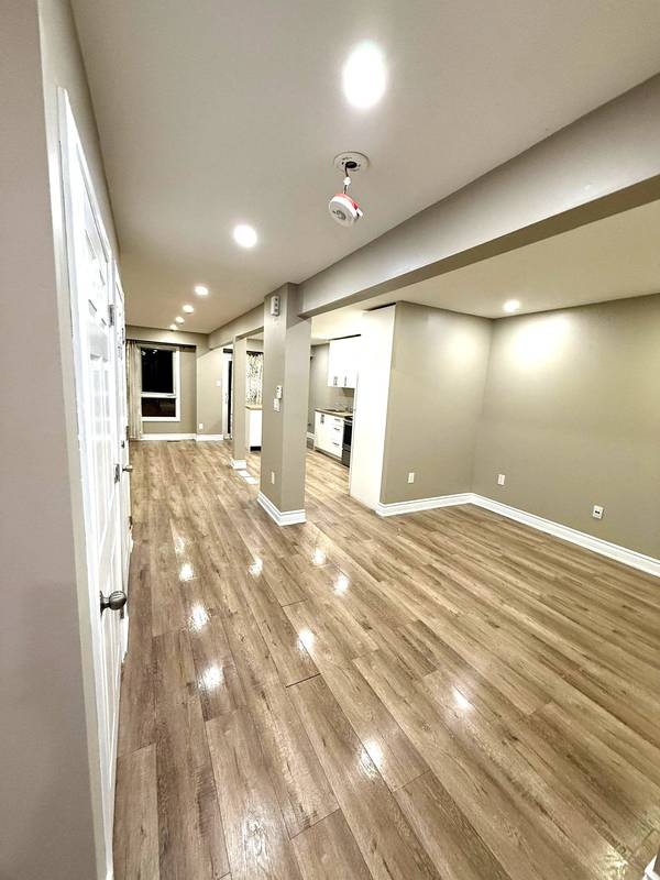 Brampton, ON L6Y 2K8,38 Abelard AVE