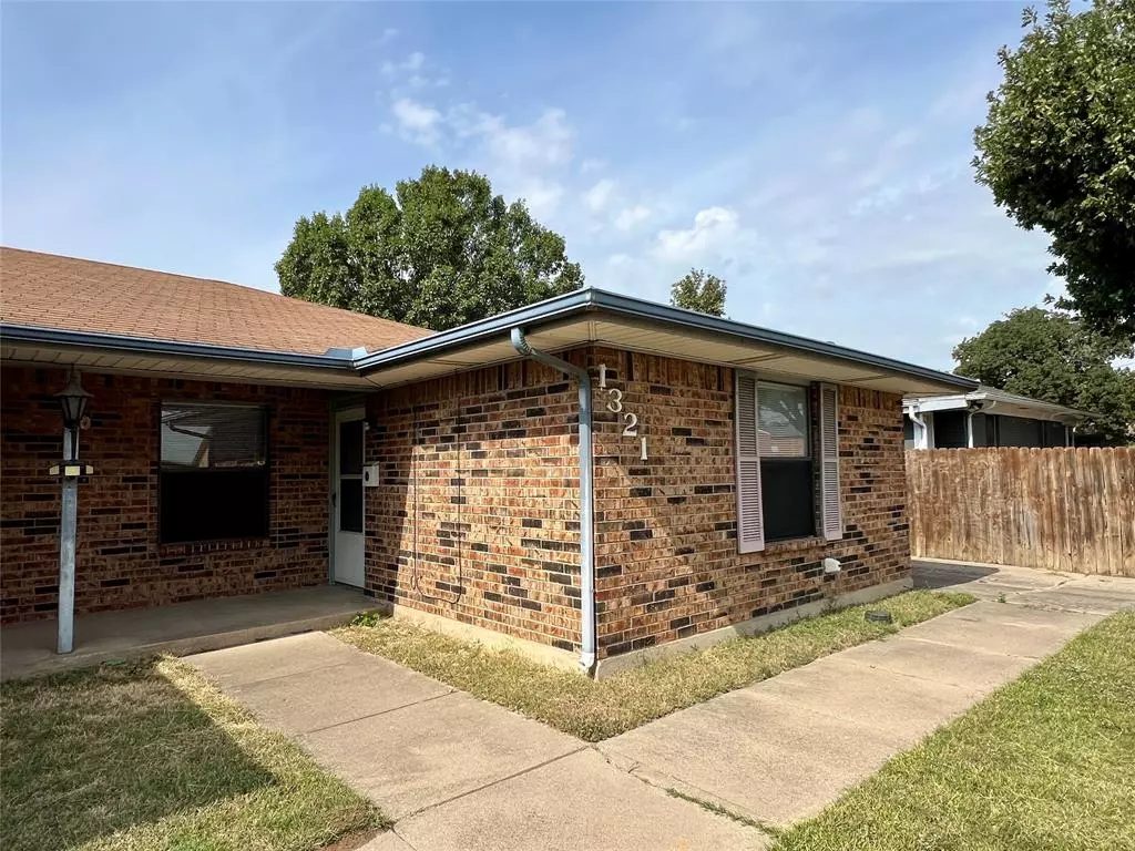 Irving, TX 75061,1321 Darr Street