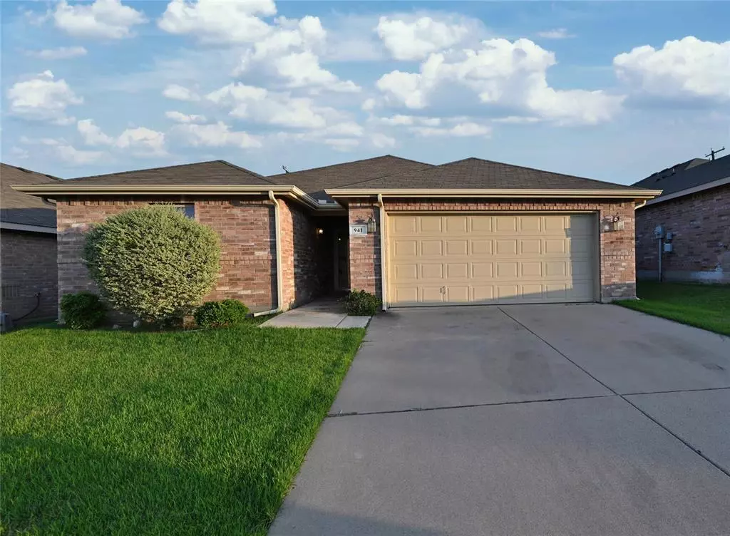 Fort Worth, TX 76120,941 Newberry Trail